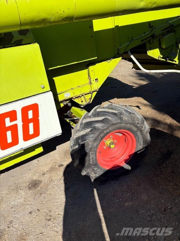CLAAS Dominator 68 Зернозбиральні комбайни