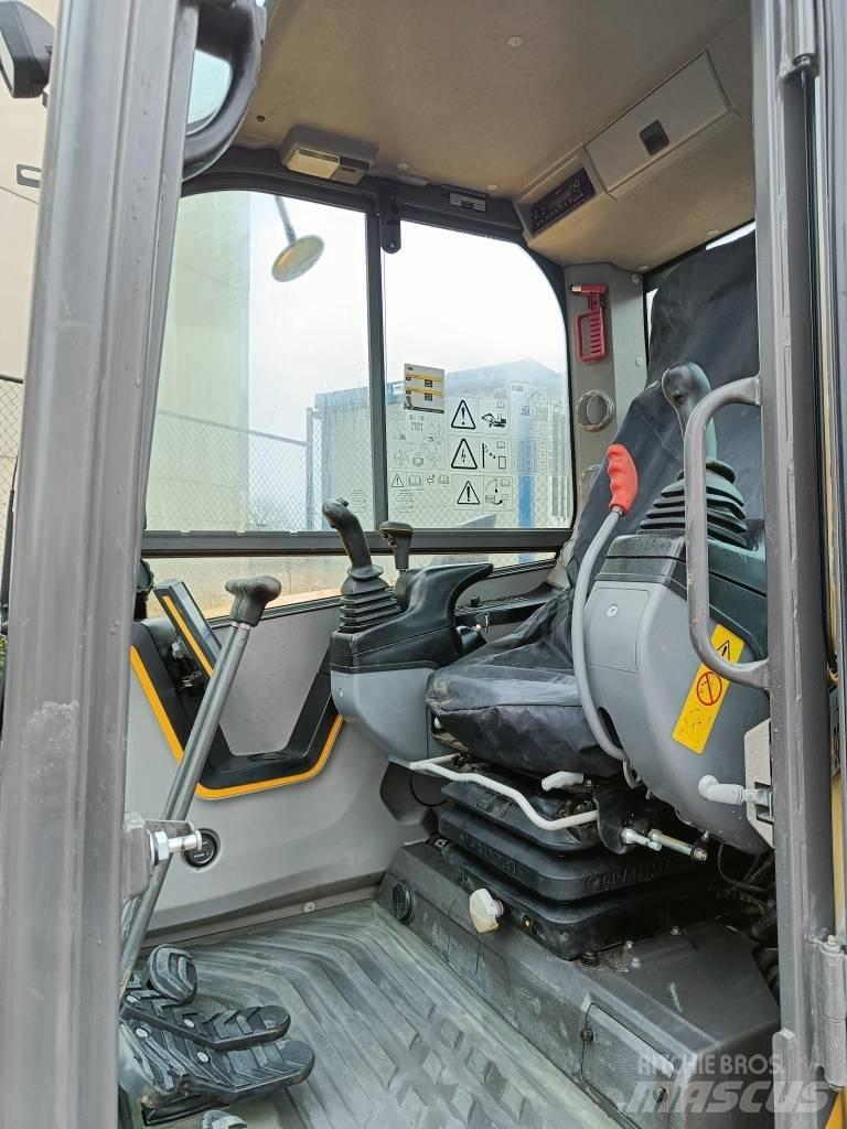 Volvo ECR 88 D Колісні екскаватори