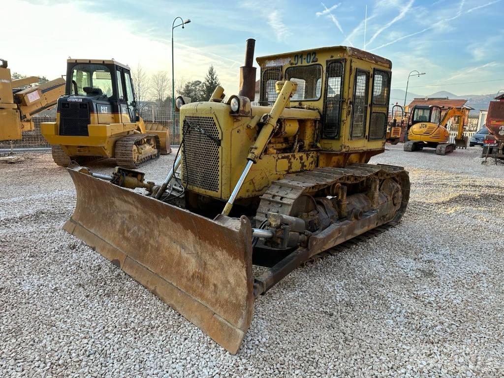 CAT D 6 C Гусеничні бульдозери