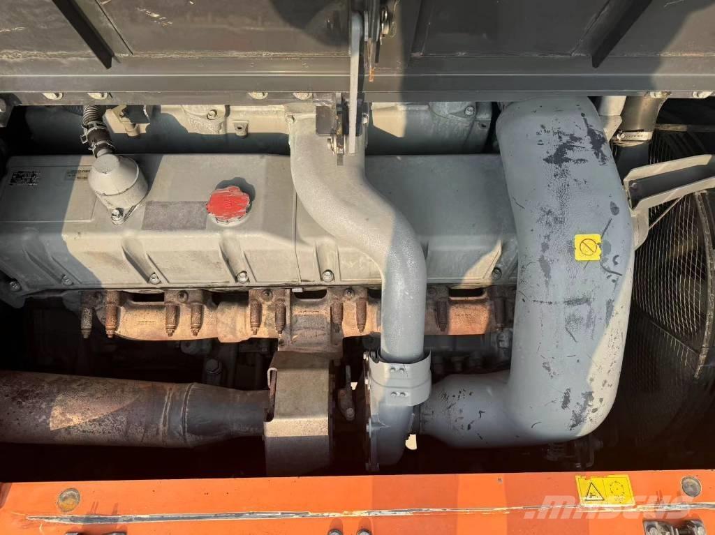 Hitachi ZX 470 Гусеничні екскаватори