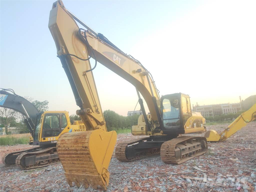 CAT 325C Гусеничні екскаватори