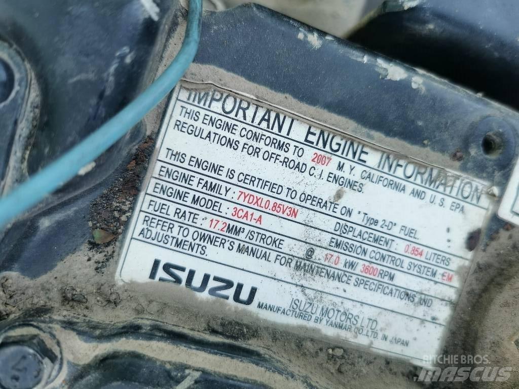 Isuzu 3CA1-AZP01 Двигуни