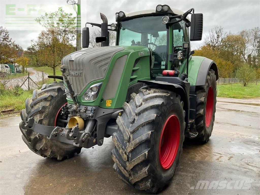 Fendt 828 Vario S4 Трактори