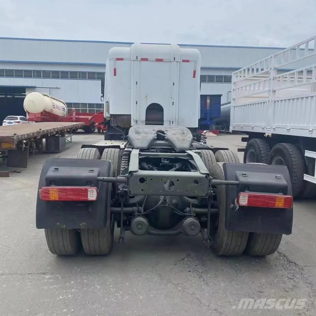 Howo 380 6x4 Тягачі