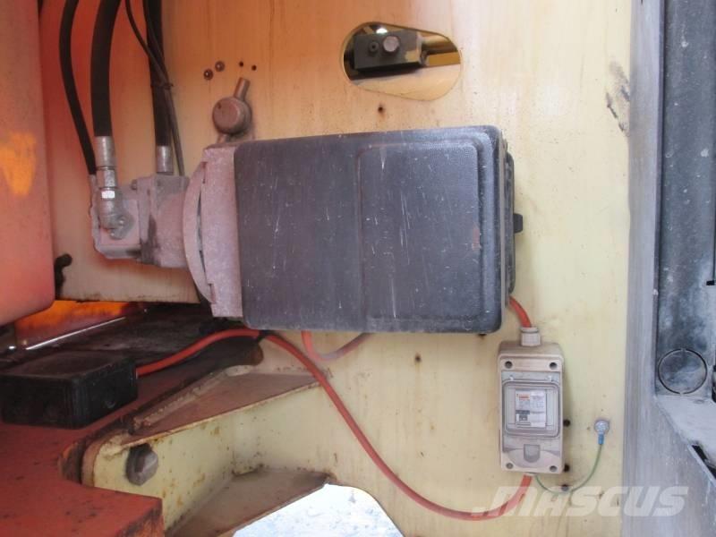 JLG 460 SJ Телескопічні підйомники