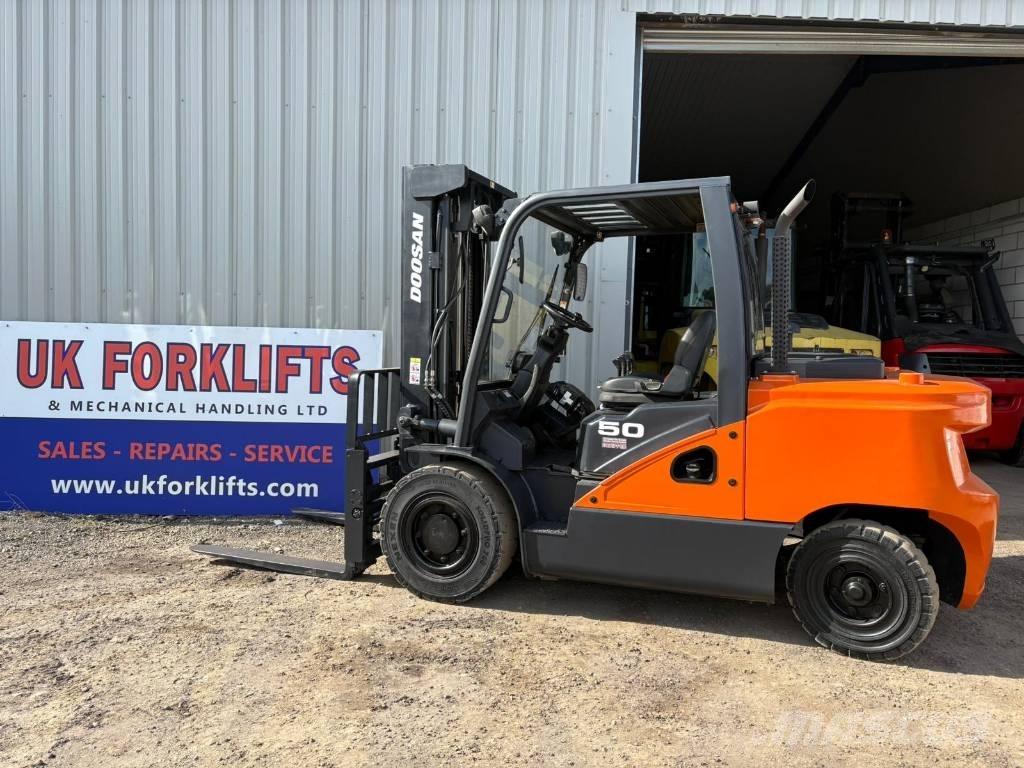 Doosan D50SC-7 Дизельні навантажувачі