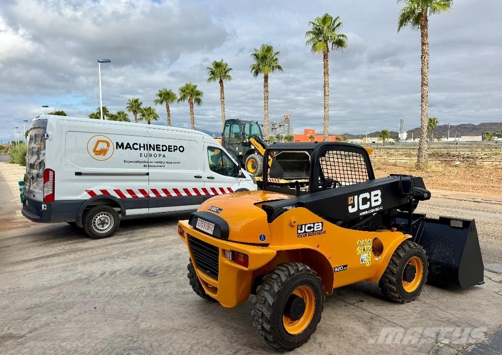 JCB 520-40 Телескопічні навантажувачі