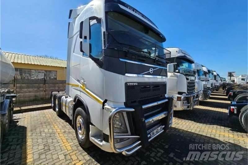 Volvo FH Вантажівки / спеціальні