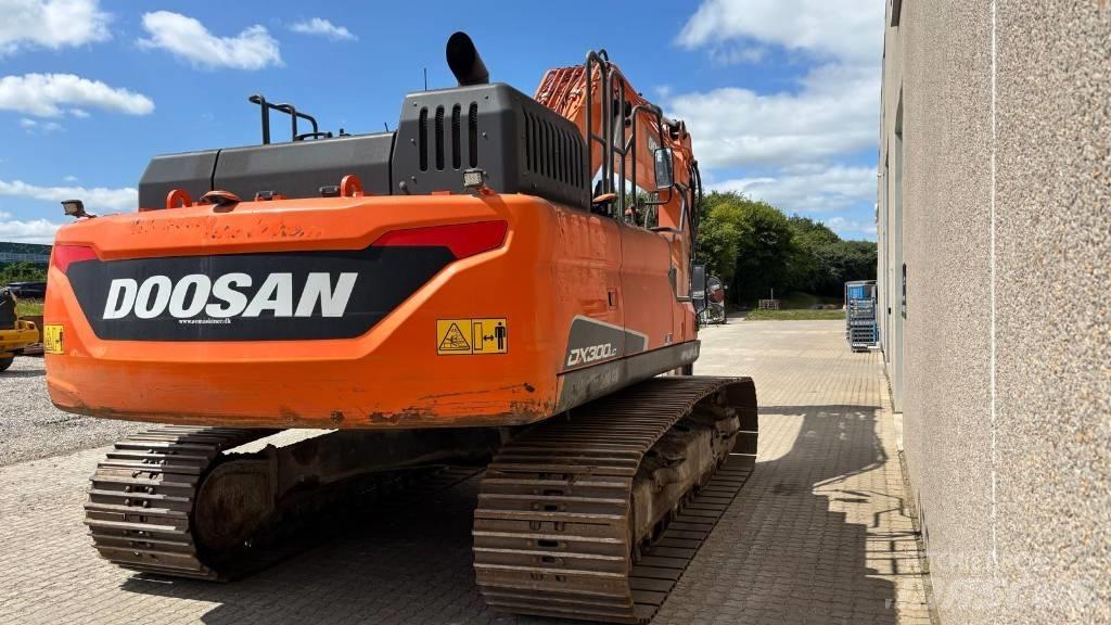 Doosan DX 300 LC-5 Гусеничні екскаватори