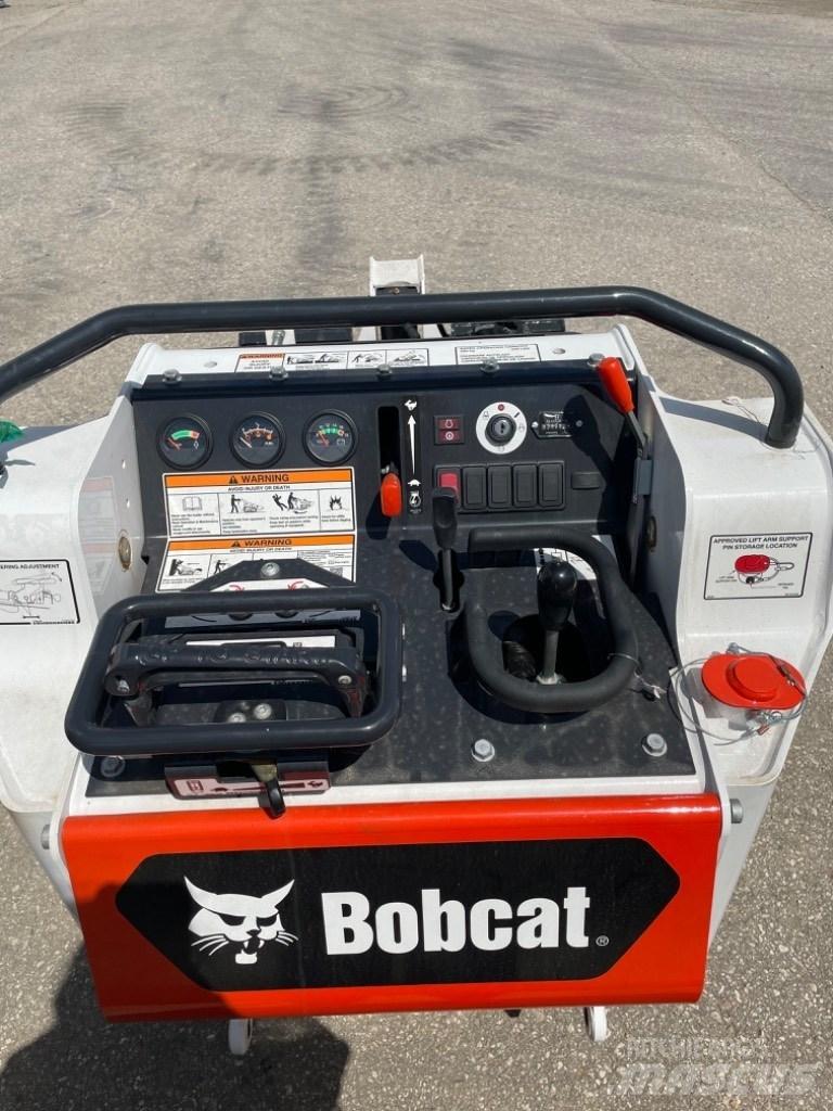 Bobcat MT 55 Гусеничні вантажники