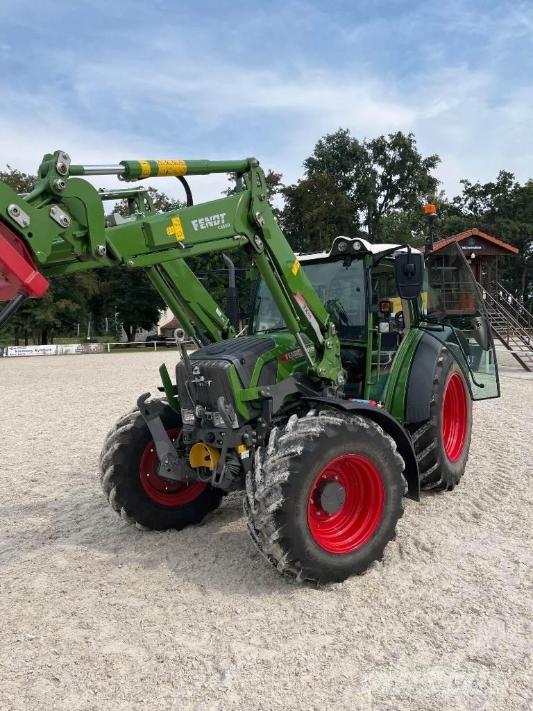 Fendt 211 Vario Трактори