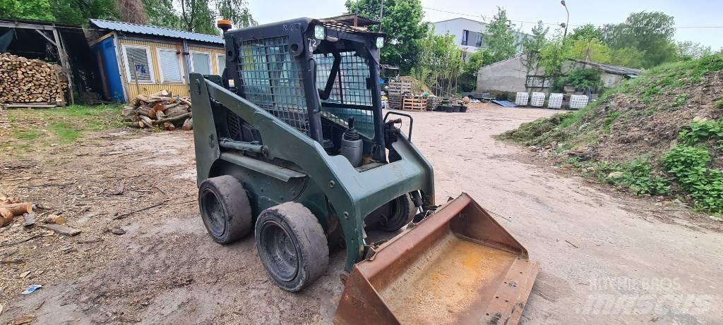 CAT 226 Міні-навантажувачі