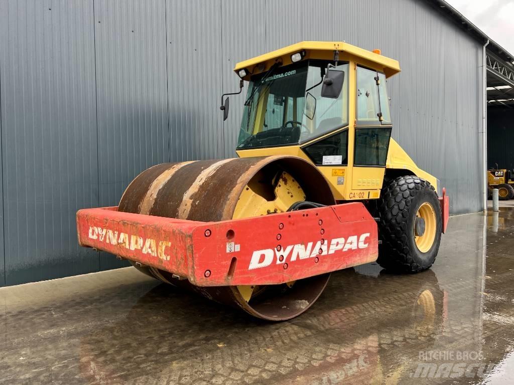 Dynapac CA302D Грунтові котки