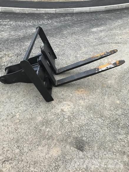  13T PALLET FORK Будтехніка - Інші