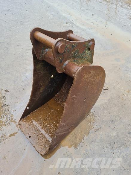  18 BUCKET, 50mm PINS Ковші