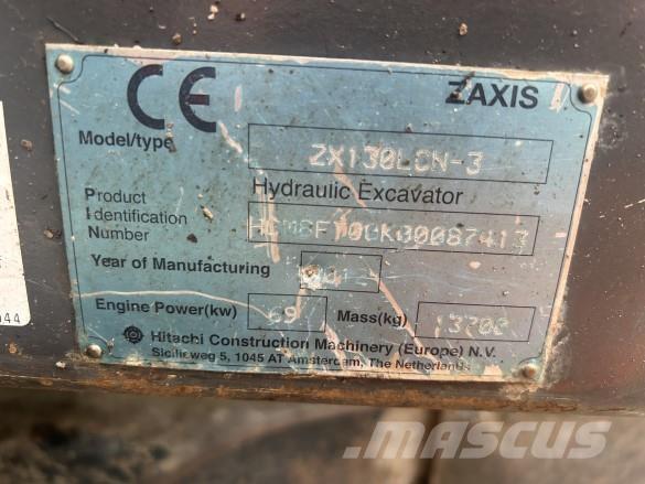Hitachi ZX130 - 3 Гусеничні екскаватори