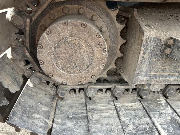 JCB JS130 Гусеничні екскаватори