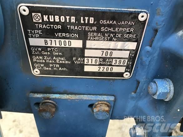 Kubota B7100D Екскаватори-навантажувачі