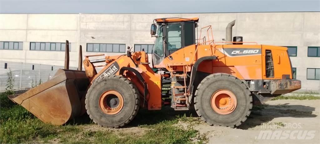 Doosan DL550-5 Фронтальні навантажувачі