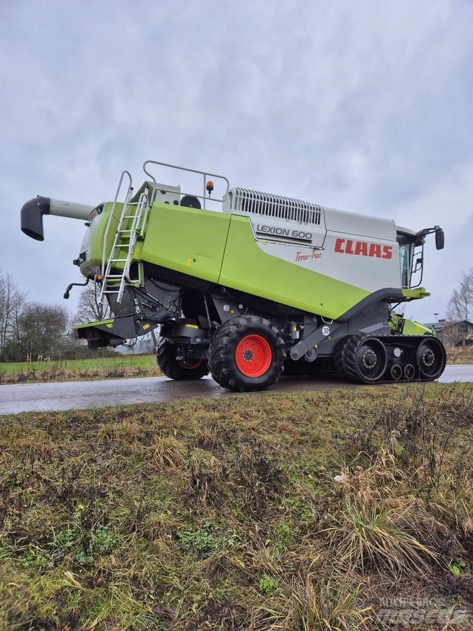 CLAAS LEXION 600 TT Зернозбиральні комбайни