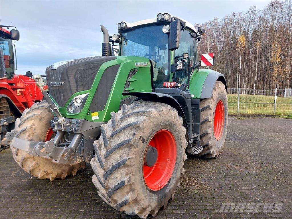 Fendt 824 Vario Трактори