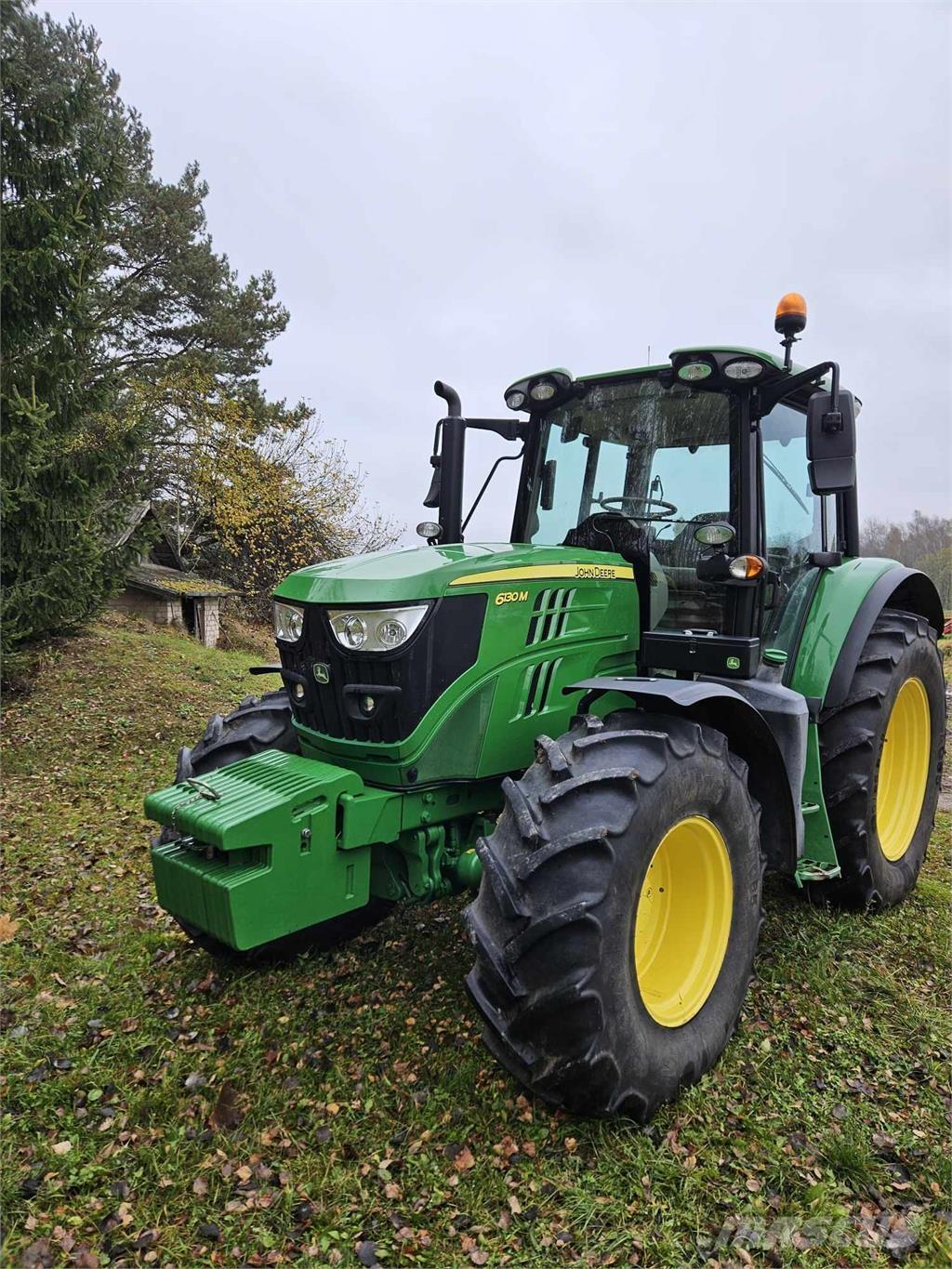 John Deere 6130M Трактори