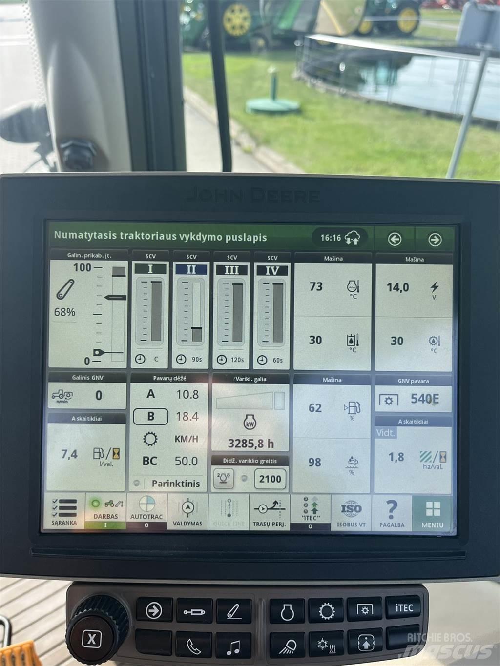John Deere 6215R Трактори