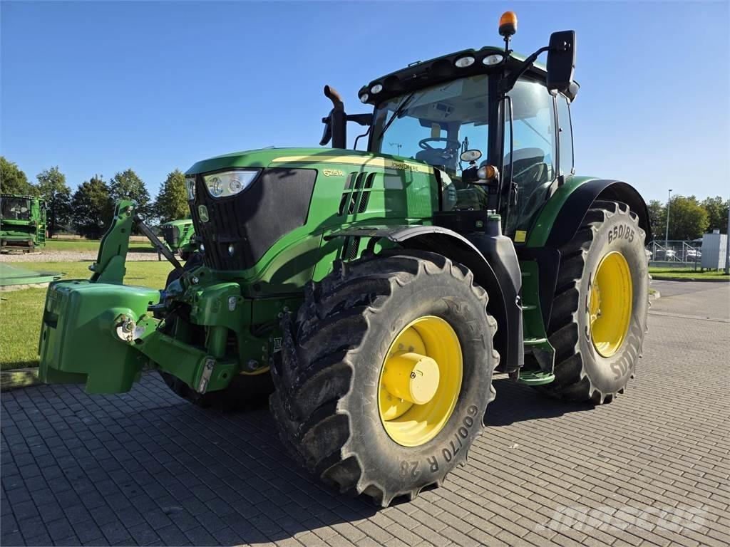 John Deere 6215R Трактори