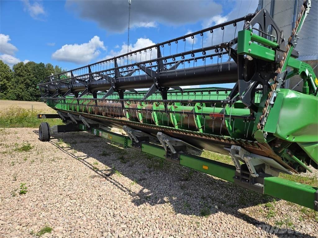 John Deere 630X Додаткове обладнання для збиральних комбайнів