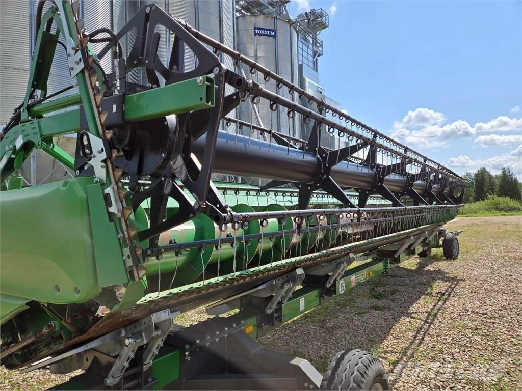 John Deere 630X Додаткове обладнання для збиральних комбайнів