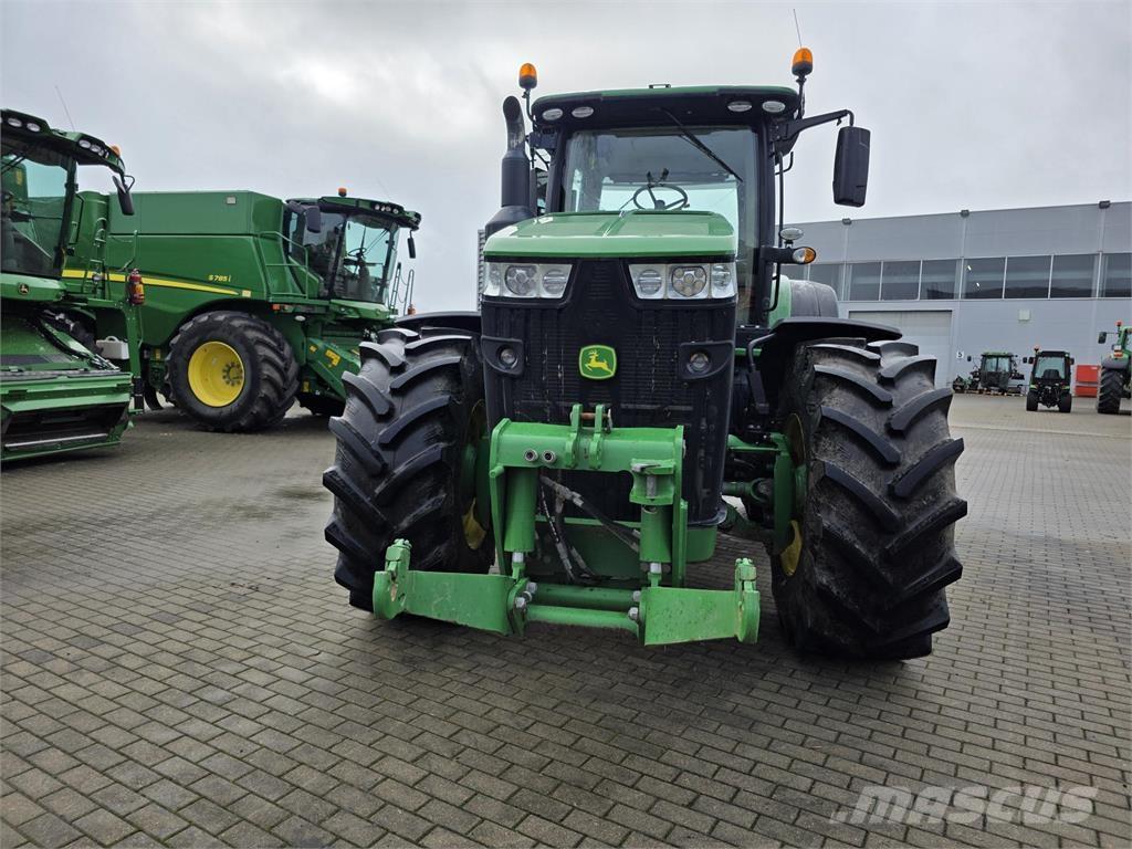 John Deere 8320R Трактори