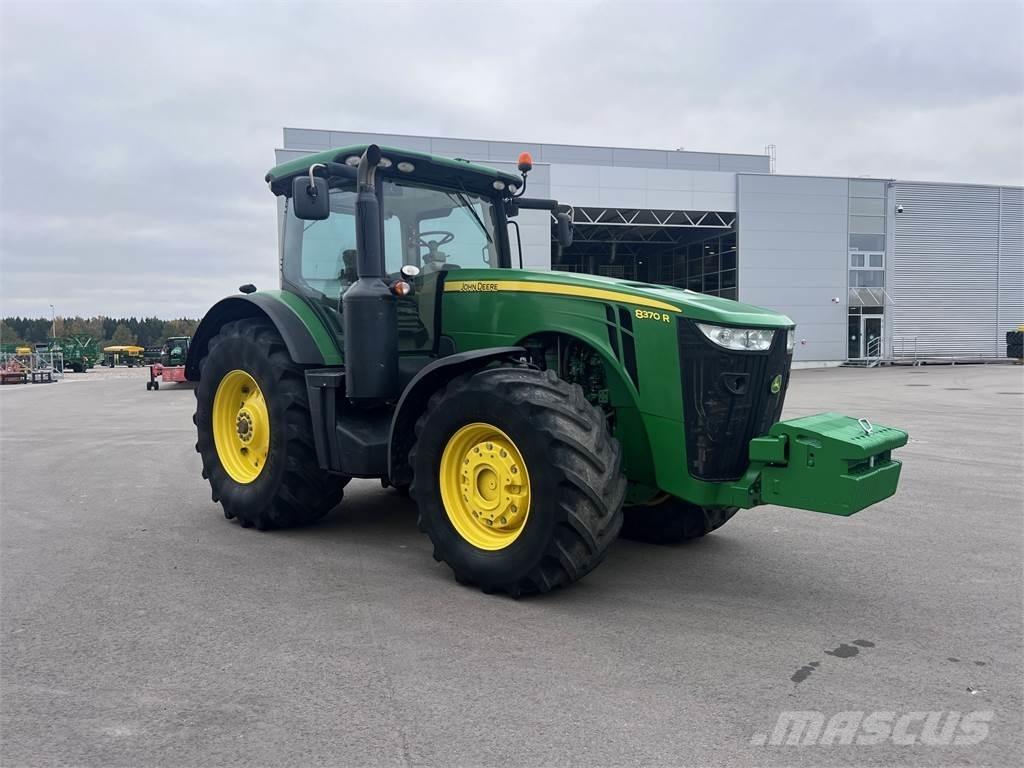 John Deere 8370R Трактори
