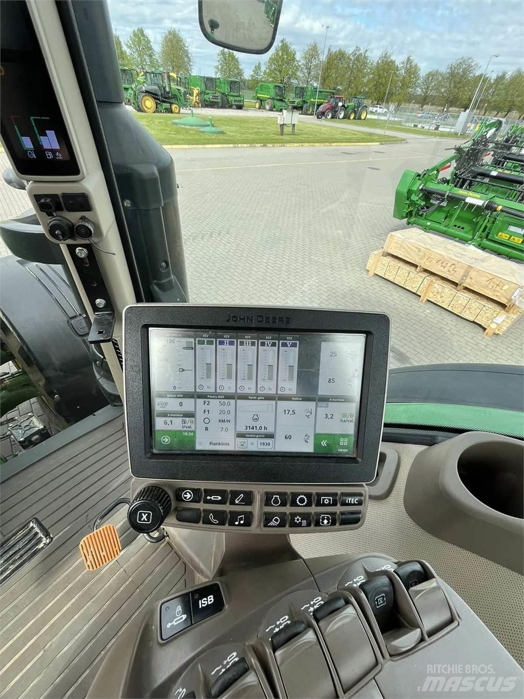 John Deere 8370R Трактори