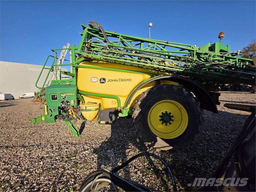 John Deere M962i Причіпні обприскувачі