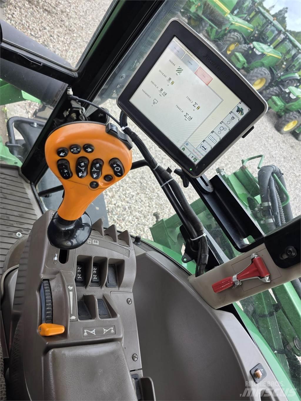 John Deere R4040i Причіпні обприскувачі