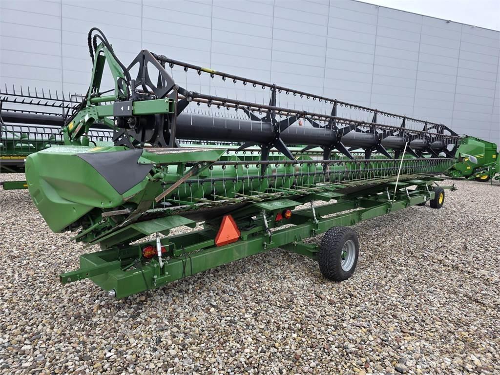 John Deere S690 Зернозбиральні комбайни