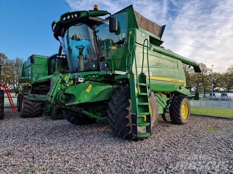 John Deere T660 Зернозбиральні комбайни