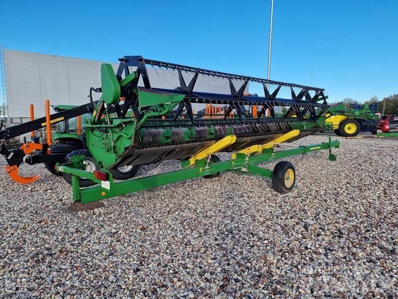 John Deere T660 Зернозбиральні комбайни