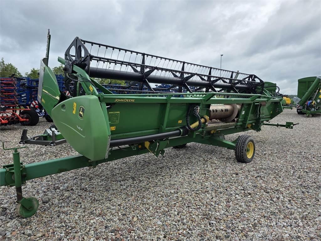 John Deere T660 Зернозбиральні комбайни