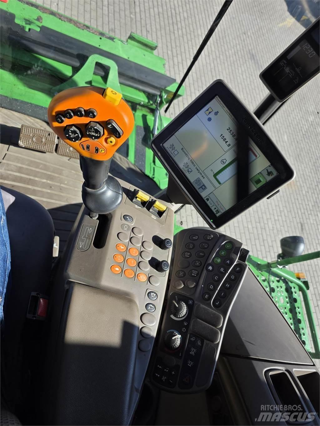 John Deere T660 Зернозбиральні комбайни