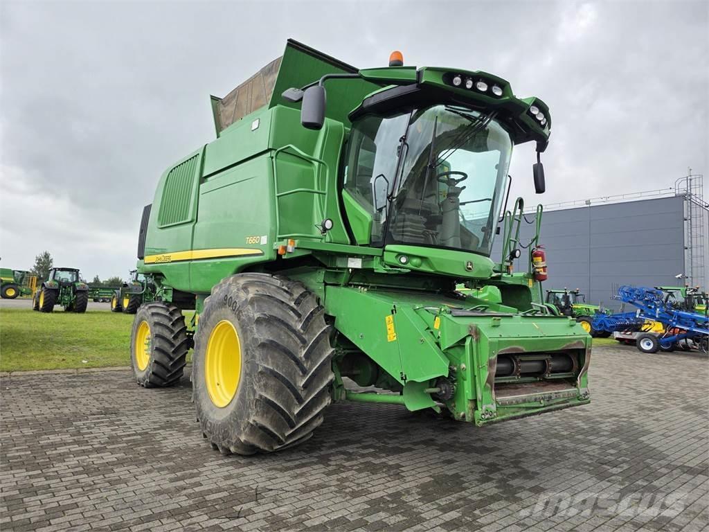 John Deere T660 Зернозбиральні комбайни