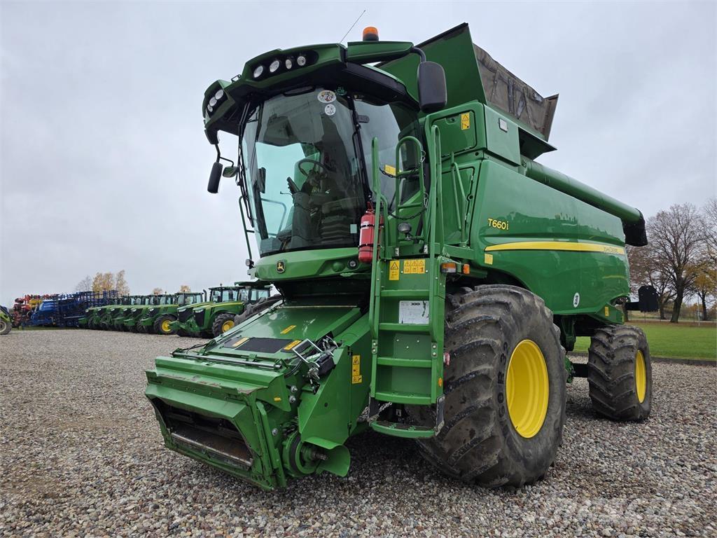 John Deere T660 Зернозбиральні комбайни