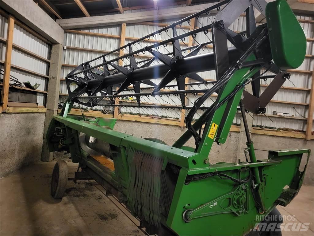 John Deere W540 Зернозбиральні комбайни