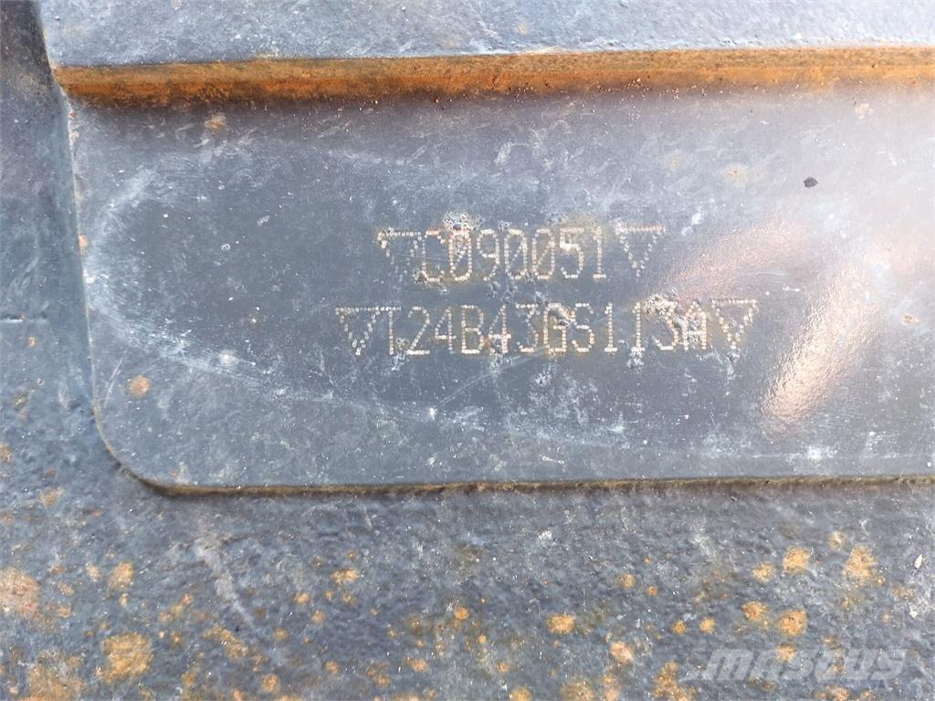 Massey Ferguson 6480 Трактори