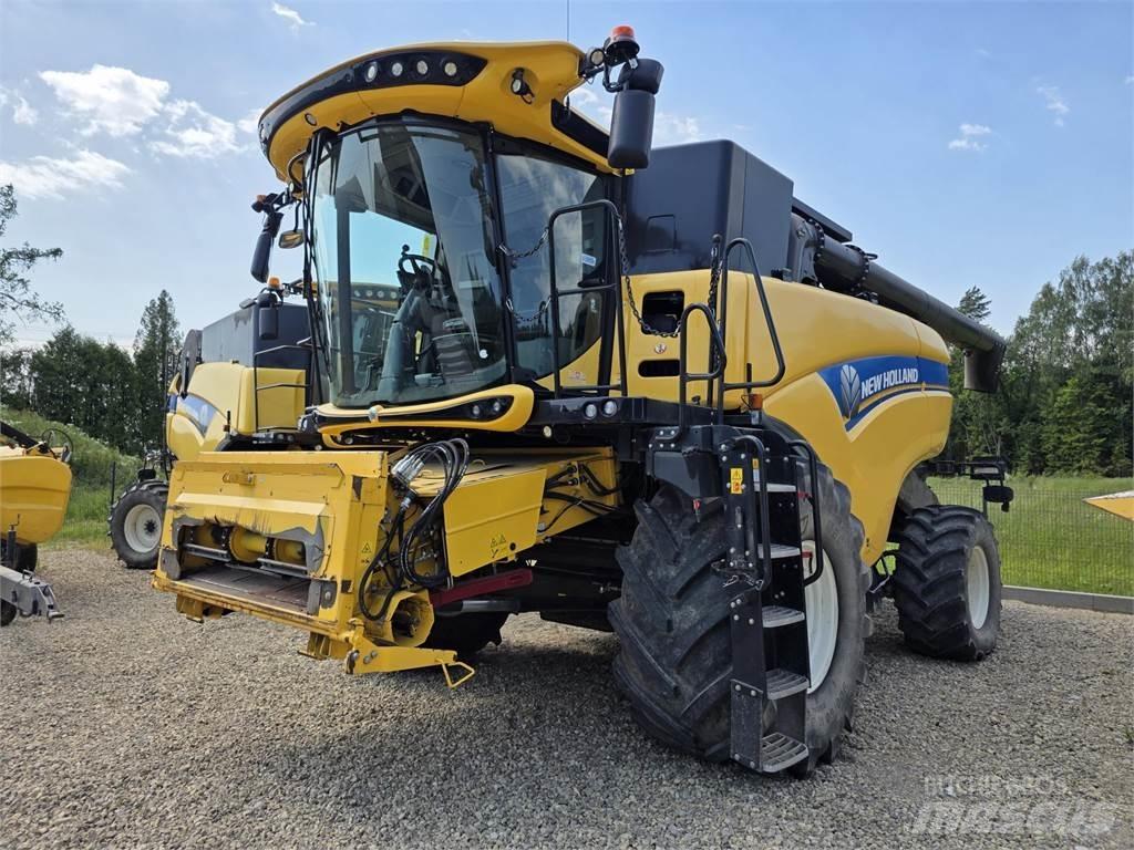 New Holland CX8.80 Зернозбиральні комбайни