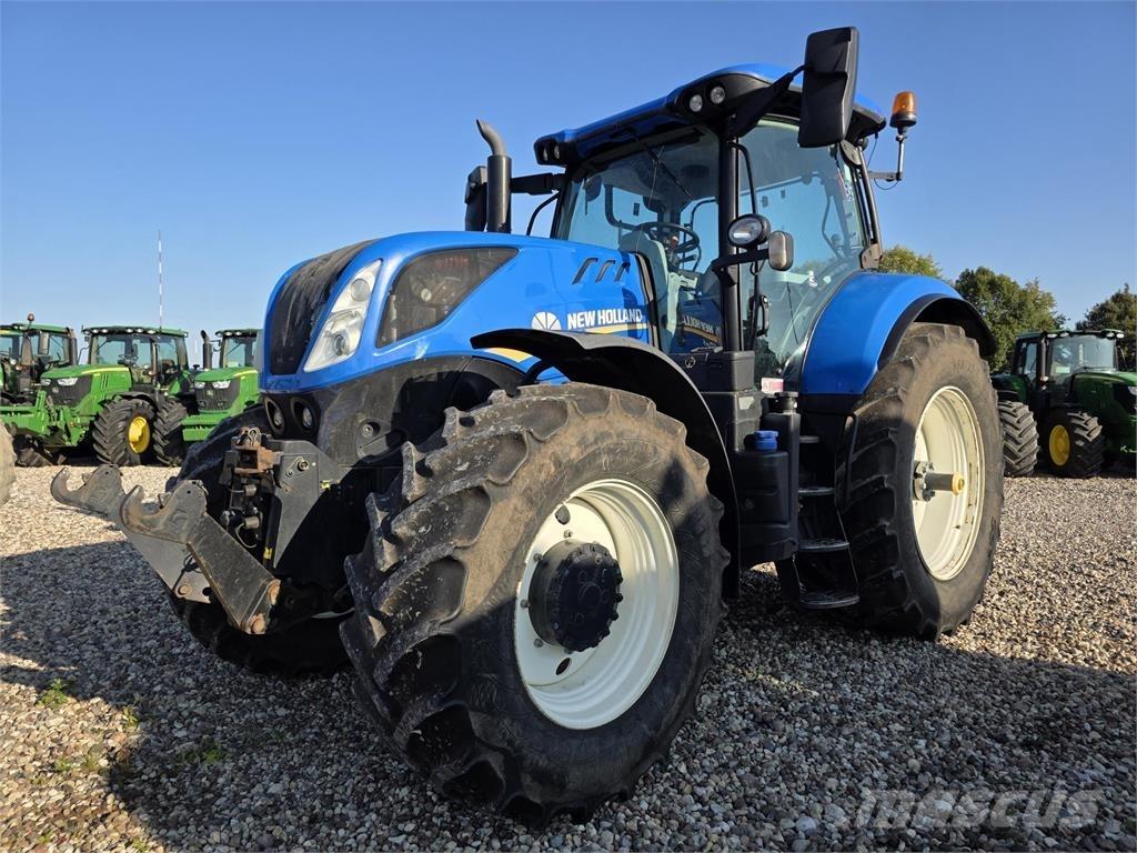 New Holland T7.215S Трактори