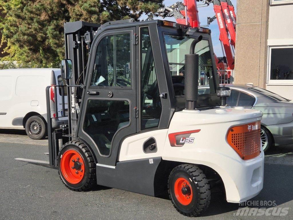 Bobcat D35NXS Дизельні навантажувачі