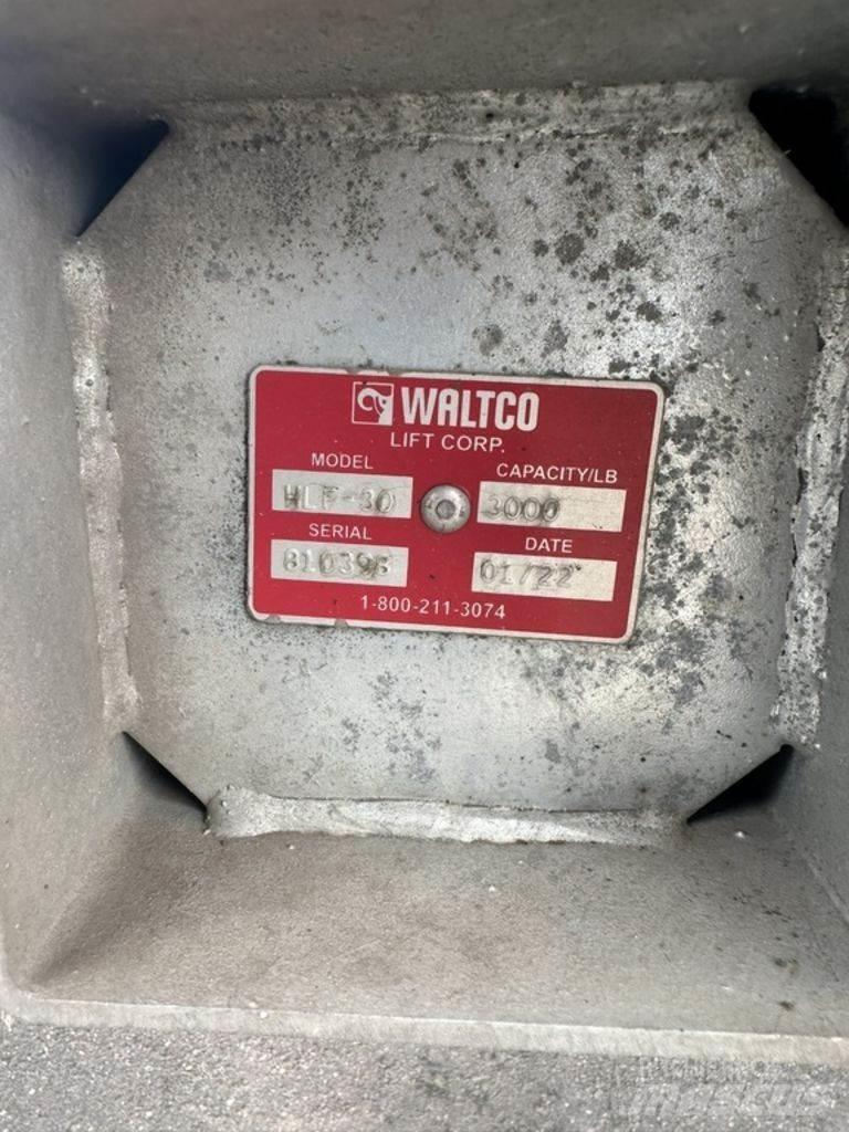  Waltco HLF-30 Автопідйомники для товарів і меблів