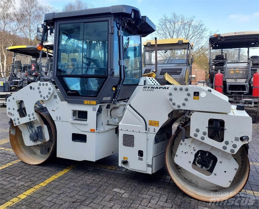 Dynapac CC2200 Котки тротуарні