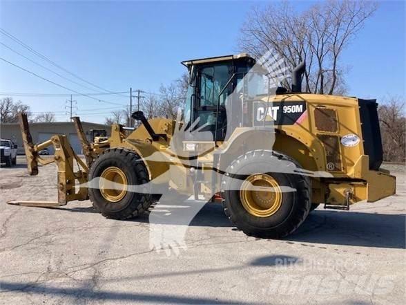 CAT 950M Фронтальні навантажувачі